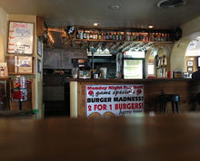 LEFTY'S